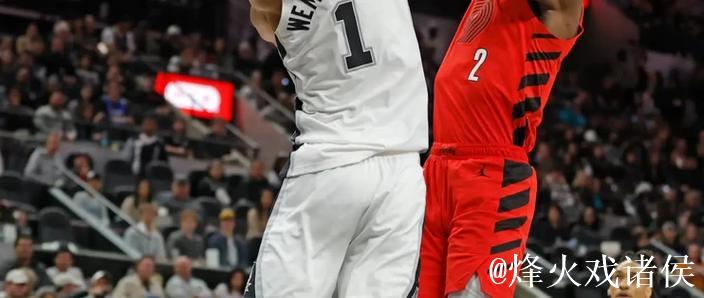 文班亚马中路持球 弧顶干拔三分命中 文班亚马中路持球 弧顶干拔三分命中